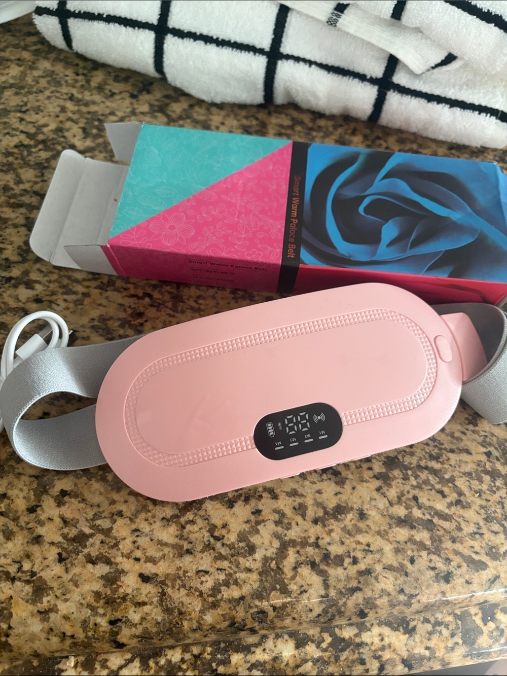 NIB Smart Warm Palace Belt Portable Menstrual Heating Pad - Pink🔥